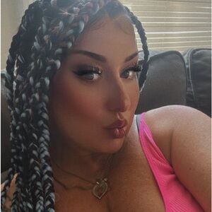 Meet your Posher, Lilly